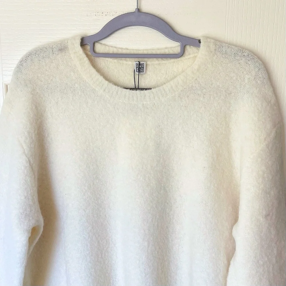 Totême Ivory Wool Blend Sweater Cozy Minimalist Alpaca Boucle Crewneck M NWT - Picture 3 of 6